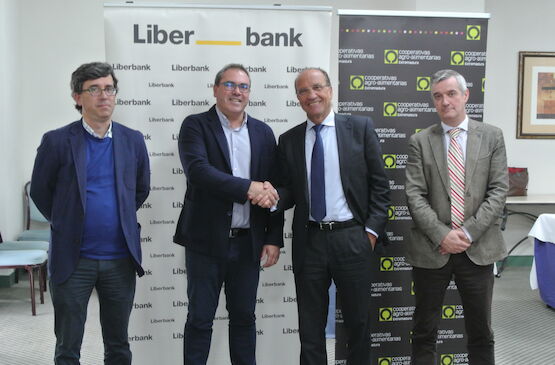 Liberbank y Cooperativas Extremadura renuevan su acuerdo de colaboración