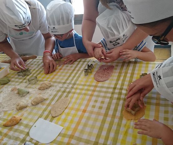 “Meriéndate la Tarde” acerca a más de 150 niños extremeños las claves de la alimentación saludable con productos cooperativos de la región