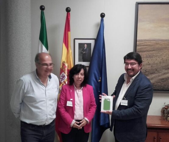 Coolosar, premiada por su labor ambiental en el reciclaje de envases agrarios